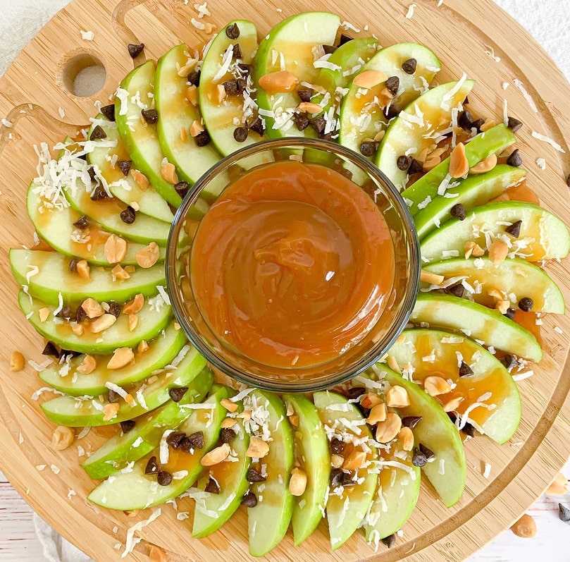 Delicious Caramel Apple Nachos